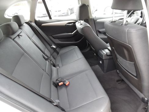 Used 2014 BMW X1 sDrive28i image 17