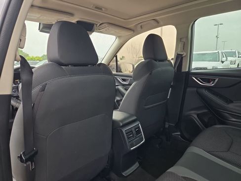 Used 2023 Subaru Forester Premium w/ Popular Package #2 AWD/4WD image 17