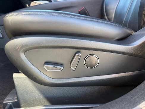 Used 2021 Lincoln Nautilus Reserve w/ Equipment Group 201A image 11