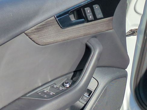 Used 2023 Audi A4 2.0T Premium image 15