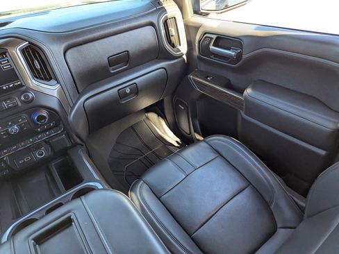 Used 2021 Chevrolet Silverado 1500 High Country image 19