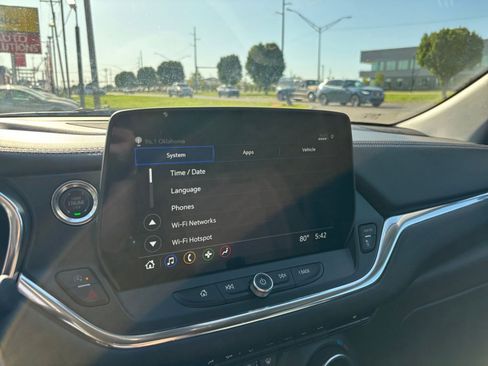 Used 2025 Chevrolet Blazer LT FWD image 20