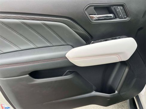 New 2026 GMC Canyon AT4X image 18