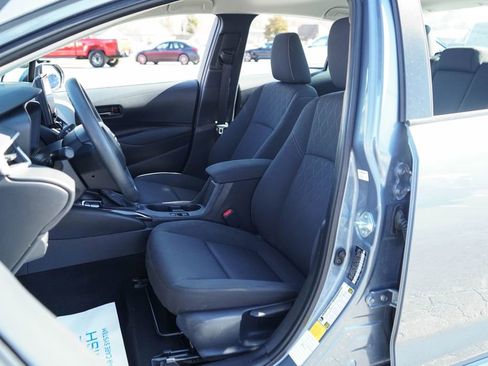 Used 2025 Toyota Corolla LE image 7