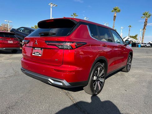 New 2025 Mitsubishi Outlander SE image 7