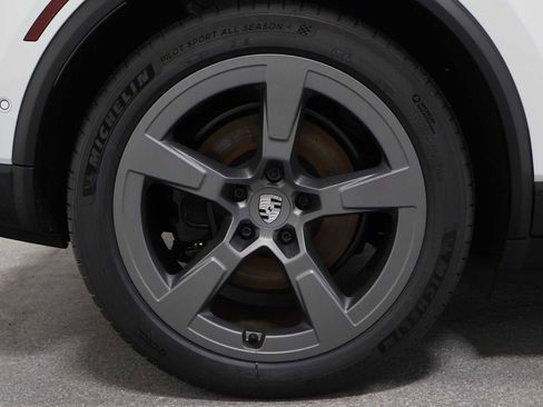 New 2026 Porsche Macan 4 Electric AWD/4WD image 35