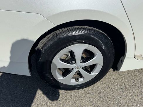 Used 2013 Toyota Prius Two image 37