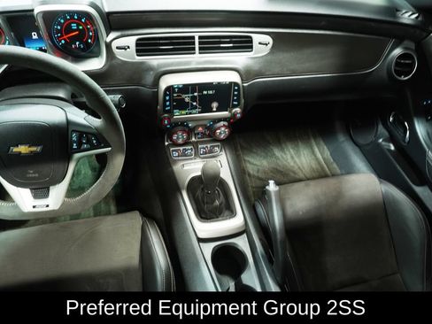 Used 2015 Chevrolet Camaro SS w/ SS Performance Package RWD image 3