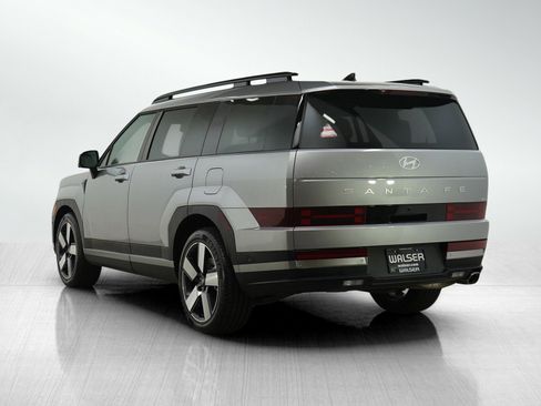 Used 2025 Hyundai Santa Fe Limited image 3