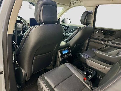 Used 2020 Lincoln Aviator Reserve w/ Elements Package Plus AWD/4WD image 28