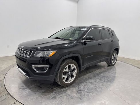 Used 2018 Jeep Compass Limited w/ Navigation Group image 3