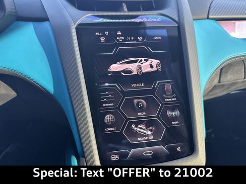 Used 2024 Lamborghini Revuelto Base image 14