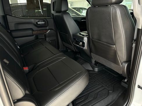 Used 2021 GMC Sierra 1500 SLT image 18