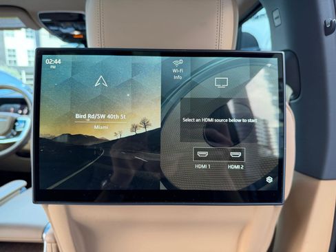 Used 2024 Land Rover Range Rover Long Wheelbase Autobiography image 51