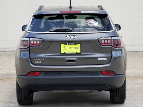 Used 2020 Jeep Compass Latitude w/ Cold Weather Group AWD/4WD image 46