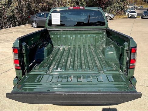 Used 2024 Nissan Frontier SV image 22