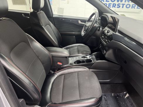 Used 2024 Ford Escape ST-Line FWD image 23