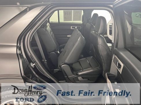Used 2023 Ford Explorer XLT w/ Equipment Group 202A image 37