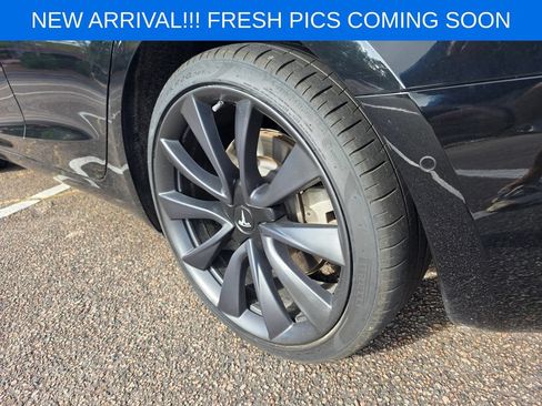 Used 2018 Tesla Model 3 Mid Range RWD image 7