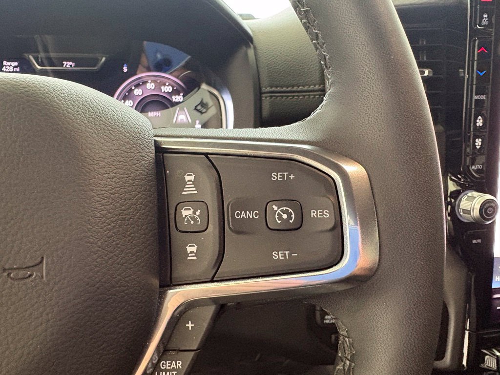 Used 2025 RAM 1500 Laramie AWD/4WD image 6