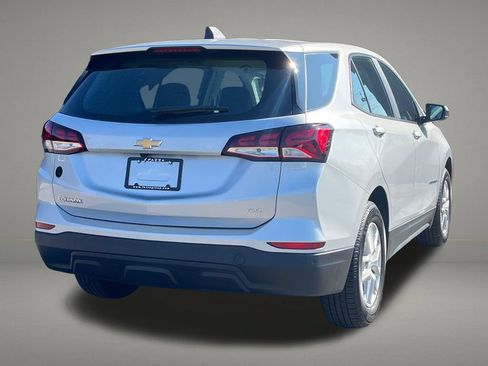 Used 2022 Chevrolet Equinox LS AWD/4WD image 5