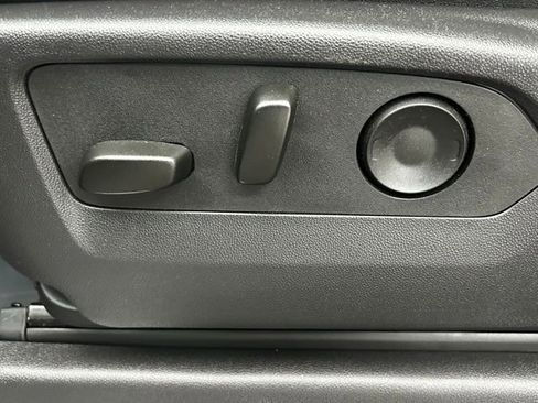 Used 2025 GMC Sierra 2500 SLT w/ SLT Premium Package image 13