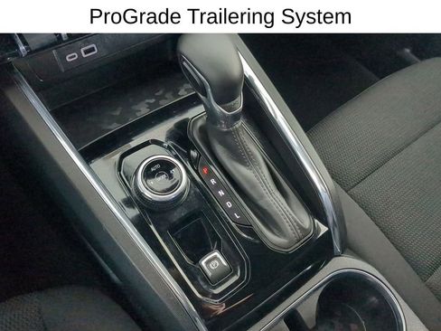 Used 2024 GMC Canyon Elevation w/ Convenience Package image 24