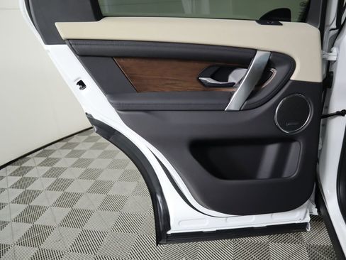 Certified 2024 Land Rover Discovery Sport S image 27