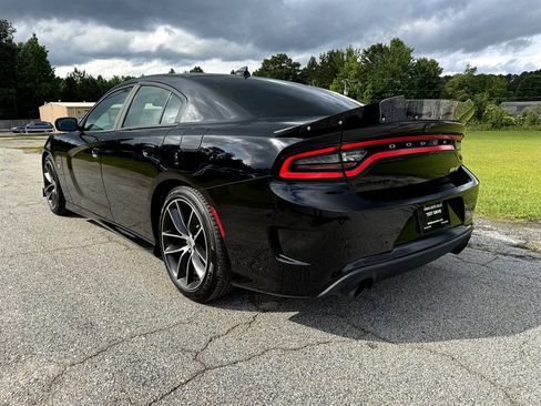 Used 2018 Dodge Charger R/T Scat Pack image 10