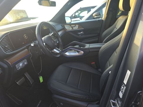 Used 2025 Mercedes-Benz GLS 450 4MATIC w/ AMG Line Exterior image 2