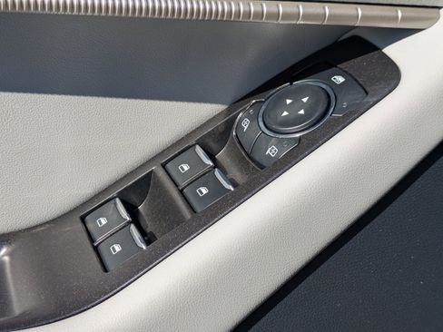 New 2026 Ford Explorer Active w/ Active Comfort Package image 10