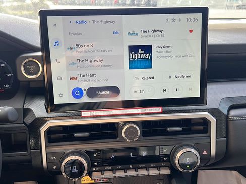 New 2025 Toyota 4Runner Limited image 23