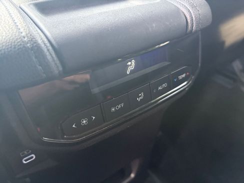 Used 2025 Toyota Grand Highlander FWD image 24