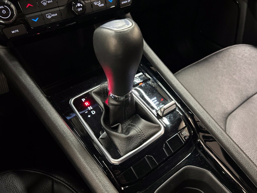 Used 2023 Jeep Compass Limited AWD/4WD image 25