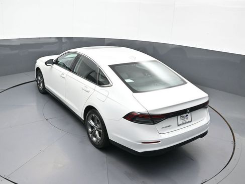 Certified 2023 Honda Accord EX image 40