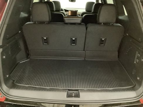 New 2026 GMC Acadia Denali Ultimate w/ LPO, All-Weather Package image 8