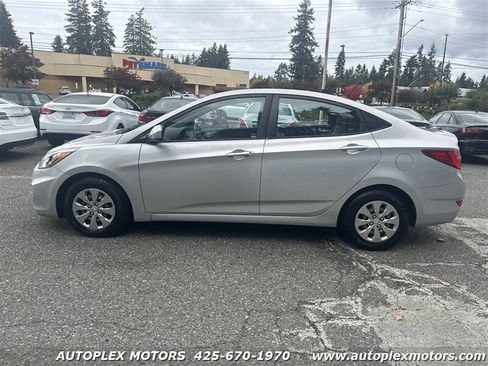 Used 2016 Hyundai Accent SE image 4