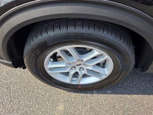 New 2026 Ford Explorer Active image 10