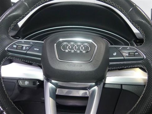 Used 2021 Audi Q5 e Premium Plus w/ Premium Plus Package AWD/4WD image 31