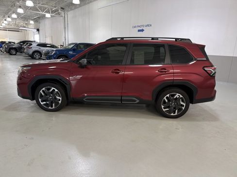 Used 2025 Subaru Forester Limited image 5