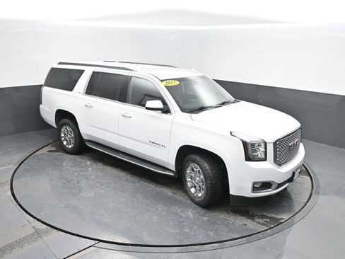 Used 2017 GMC Yukon XL SLT image 44