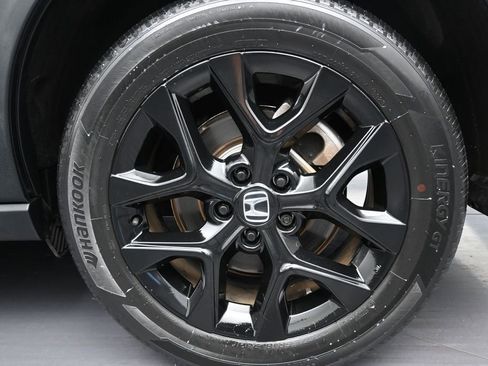 Used 2023 Honda HR-V Sport image 9