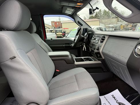 Used 2015 Ford F250 XLT w/ XLT Value Package image 19