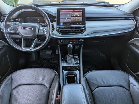 Used 2022 Jeep Compass Limited w/ Elite Group image 9