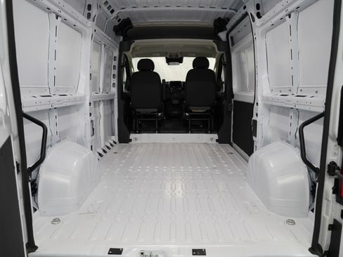 New 2026 RAM ProMaster 2500 w/ Convenience Group FWD image 6