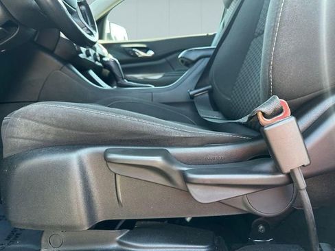 Used 2019 GMC Acadia SLE w/ LPO, Floor Liner Package FWD image 11