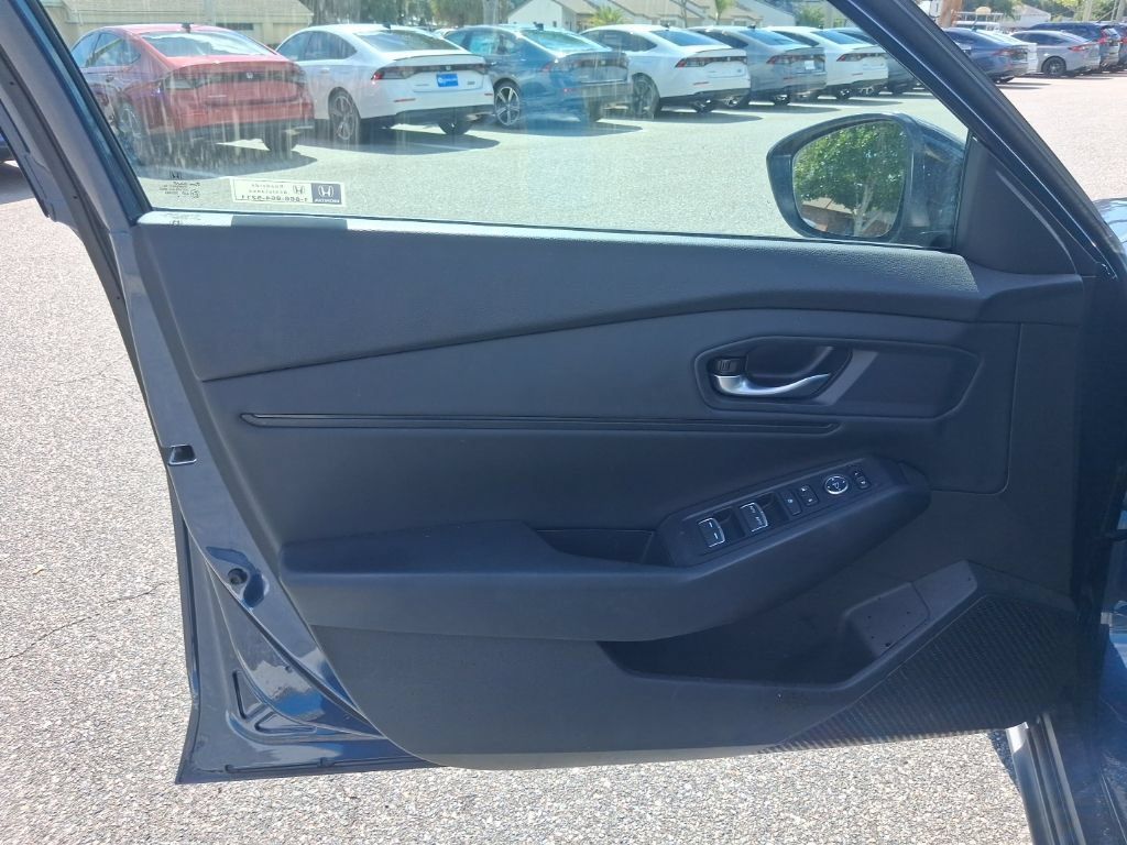 Certified 2025 Honda Accord SE image 19