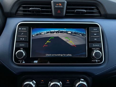 Used 2025 Nissan Versa SV image 27