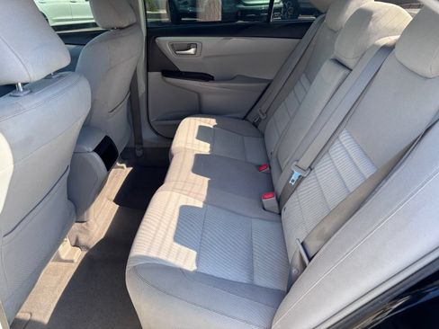 Used 2017 Toyota Camry LE FWD image 16