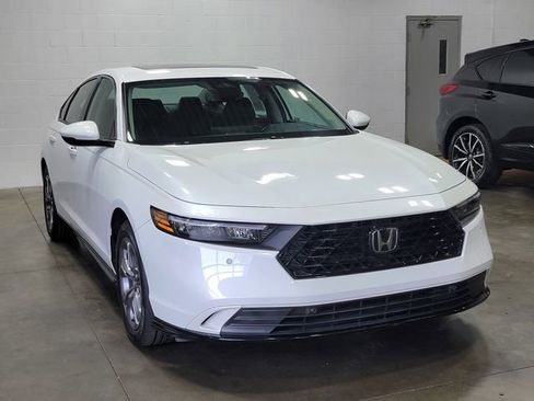 Certified 2024 Honda Accord EX-L image 4